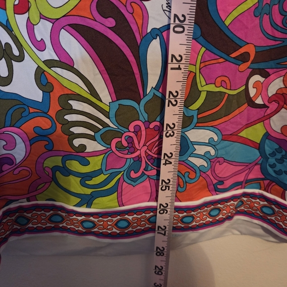 Trina Turk Fiji Flowers Swim Cover Up Large - Picture 5 of 9